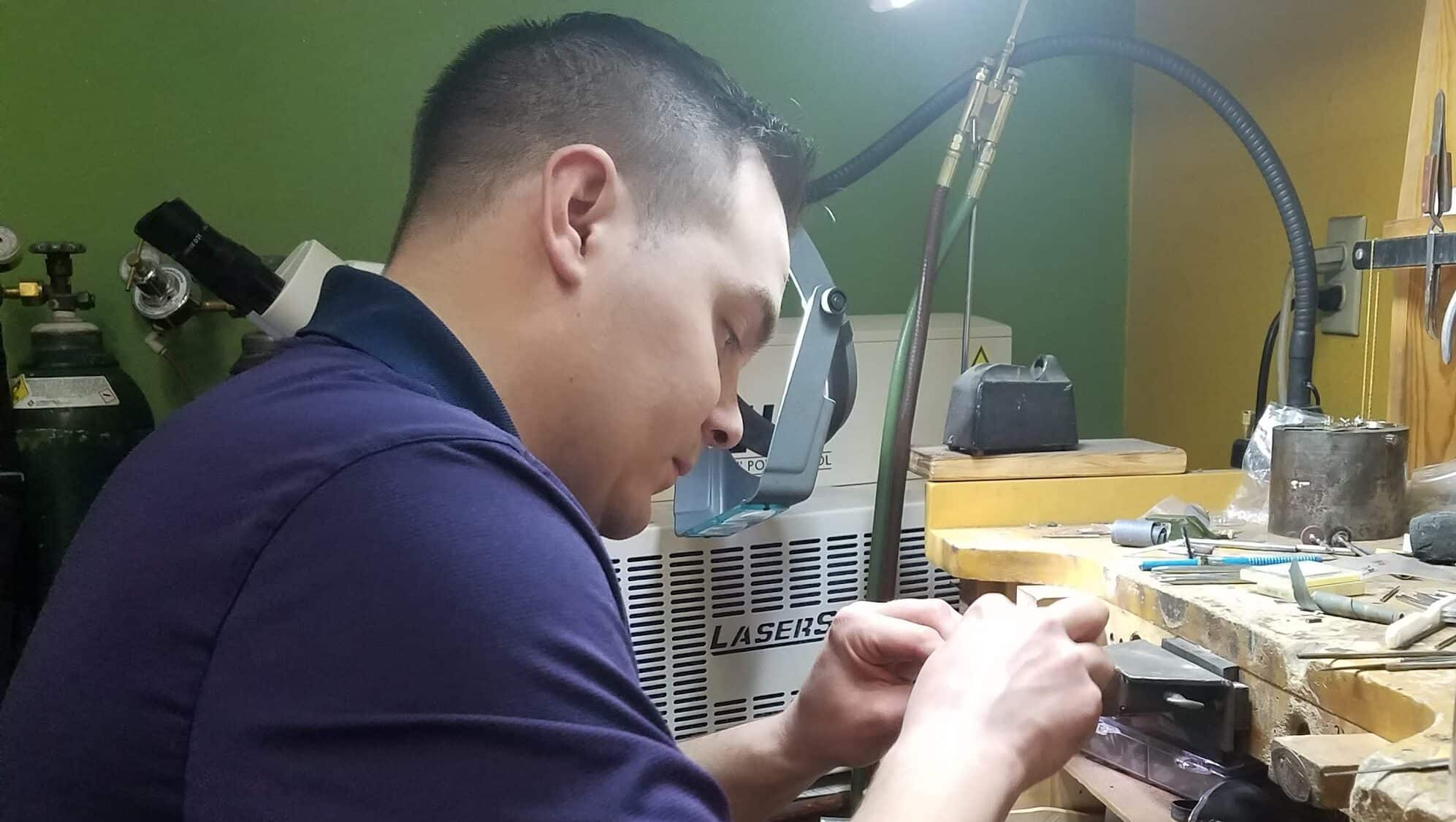 Antwerp Diamonds Direct – 3D Custom Design – Expert Repairs
Come See Us In Downtown Ephrata. It’s Where Central Washington Gets Engaged!